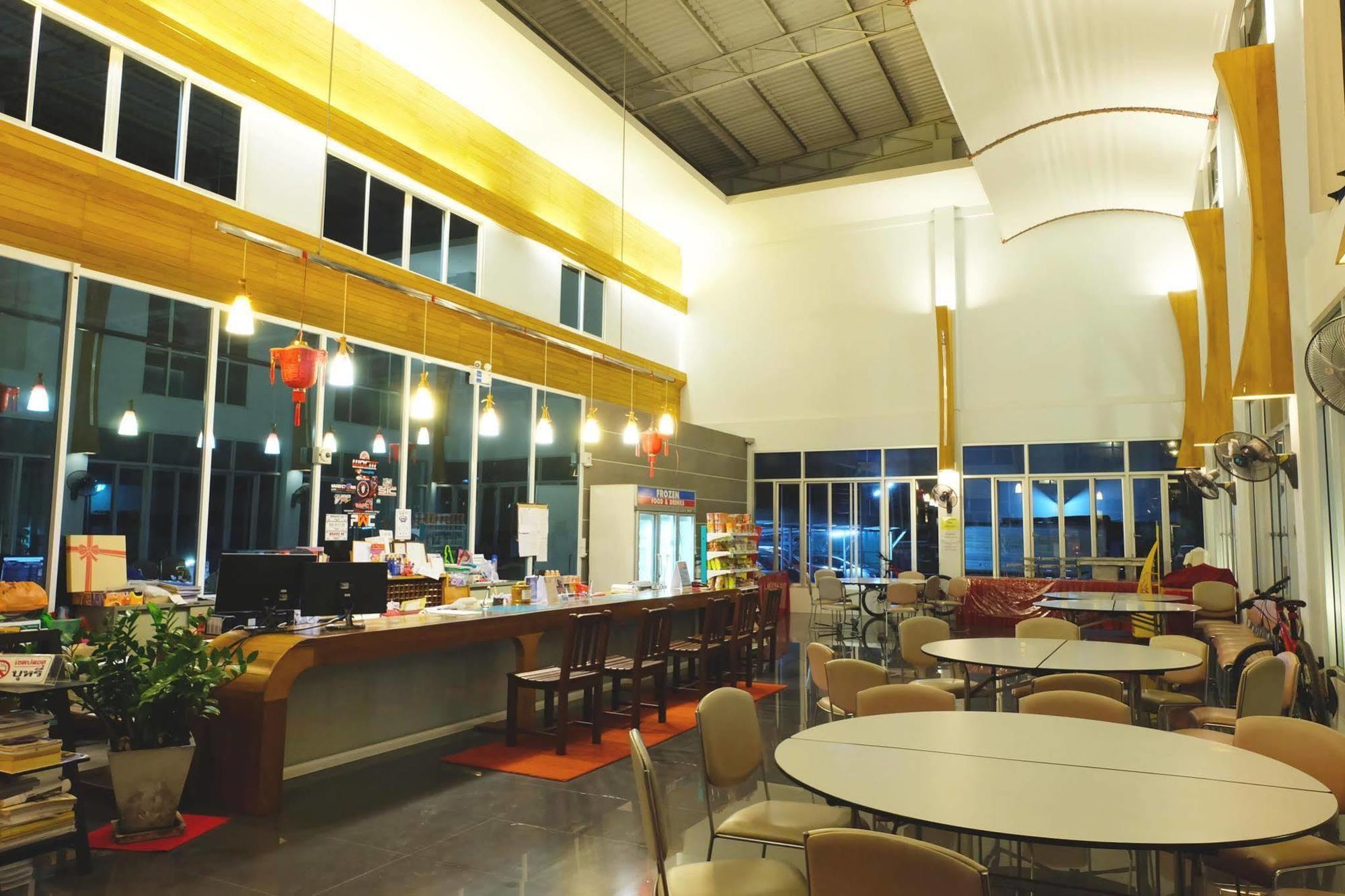 Riverside Hotel Krabi town Exterior foto